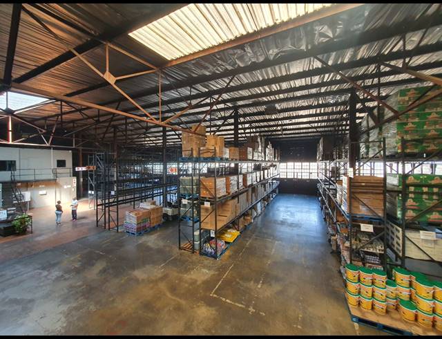 2,100M² WAREHOUSE TO LET IN CITY DEEP